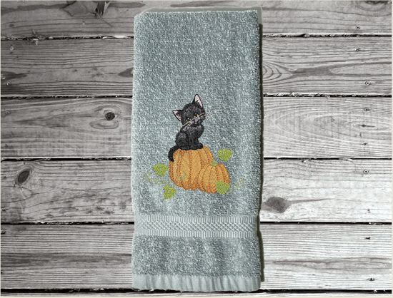 http://borgmannscreations.com/cdn/shop/products/Hand-towel-embroidered-cat-pumpkin-holiday-Halloween-design-bathroom-kitchen-decor-BorgmannsCreations-2_1200x1200.jpg?v=1645901294