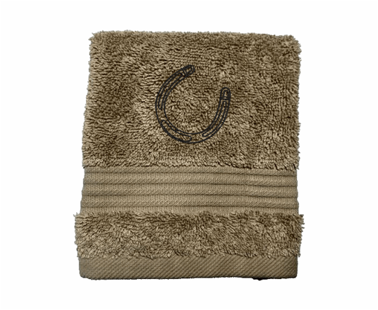 Beige washcloth, Clydesdale design is the perfect design for the western loving family, that likes a team of horses for pulling a wagon, that farmhouse decor. This Luxury western theme towel set of 3 towels 1 bath towel 27" x 55", 1 hand towel 16" x 27" 1 wash cloth 13" x 13" You can personalize the bath towel with a name and an initial on the washcloth or just the design- Borgmanns Creations