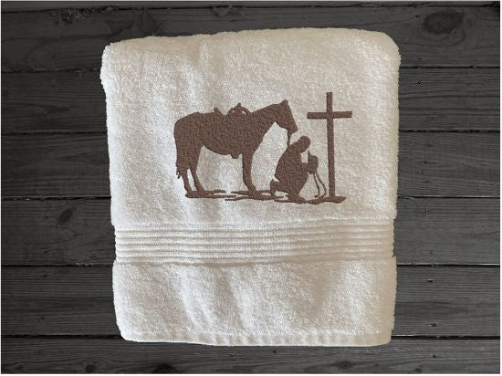 High Quality Luxury White Turkish bath towel durable soft and absorbent, finished edges with a decorative band. Set has 1 bath towel 27" x 55", 1 hand towel 16" x 27", 1 washcloth 13" x 13" with a custom design. You can personalize the bath towel with a name and an initial on the washcloth or just the designs. These luxury towels will make a wonderful wedding gift, housewarming gift, or for your own bathr, 1 washcloth. Embroidereoom decor. Borgmanns Creations