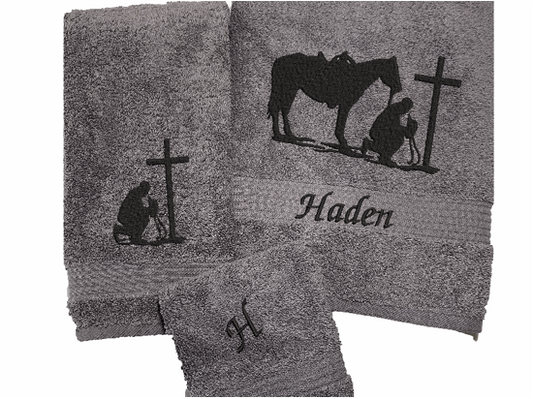 High Quality Luxury Gray Turkish Towels durable soft and absorbent, finished edges with a decorative band. Set has 1 bath towel 27" x 55", 1 hand towel 16" x 27", 1 washcloth 13" x 13". Embroidered with a custom design. You can personalize the towel set with a name and an initial on the washcloth or just the designs. These luxury towels will make a wonderful wedding gift, housewarming gift, or for your own bathroom Borgmanns Creations