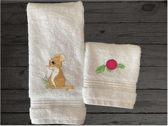 Luxury hand towel and washcloth set, embroidered Christmas mouse design on hand towel and an ornament on the washcloth. This terry towel set  1 hand towel 16" x 27", 1 wash cloth 13" x 13". Borgmanns Creations