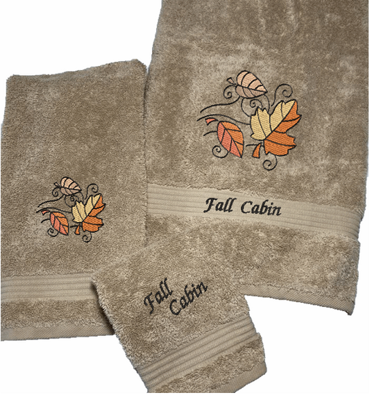 Beige beige bath towel set or individual towels, Fall leaves design is the perfect design for the country living family, that likes the outdoor life, for that farmhouse decor. This Luxury western theme towel set of 3 towels 1 bath towel, 1 hand towel, 1 wash cloth. Personalize the towel set with a name and an initial -Borgmanns Creations 2