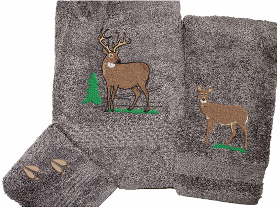 Gray bath towel set or individual towels, the embroidered deer design is the perfect design for the woodland themed family, that farmhouse decor. This Luxury towel set has 3 towels, 1 bath towel 27" x 55" , 1 hand towel 16" x 27", 1 wash cloth 13" x 13". These towels can be personalized with a name on th bath towel and an initial on the washcloth - Borgmanns Creations