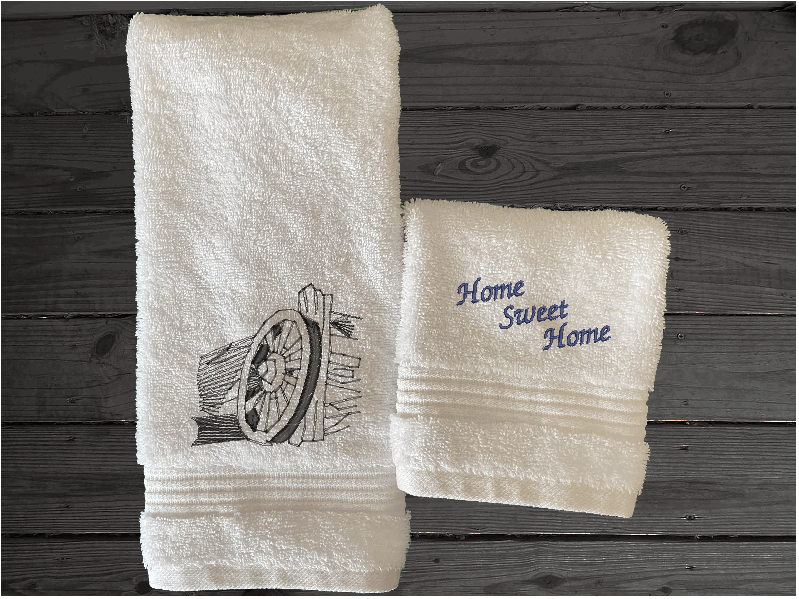 White Luxury hand towel and washcloth set, rooster design is the perfect design for the country living family that likes the outdoor life, for that farmhouse decor. This Luxury western theme towel set of set has 3 towels 1 bath towel 27" x 50", 1 hand towel 16" x 27", 1 wash cloth 13" x 13". You can personalize the bath towel with a name and an initial on the wash cloth or just the design - Borgmanns Creations 
