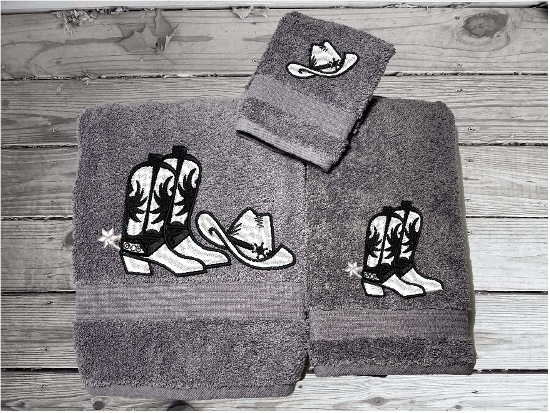 Gray western bath towel set or individual towels, cowboy hat and boots, this Luxury Turkish Towel set has 3 towels  1 bath towel 27" x 55", 1 hand towel 15" x 28", 1 washcloth - 13" x 13"the perfect design for the western farmhouse decor. You can personalize this bathroom towel set will make a wonderful wedding gift. Borgmanns Creations 2