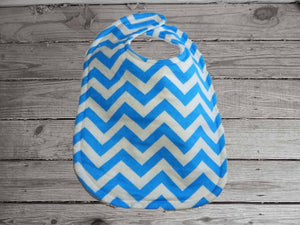 This photo showes the front of the bib for the bib and burp cloth set -blue chevron design - will make a cute gift for the new born baby shower. The bib 9" from neck to bottom- 8" wide, burp cloth- per fold diaper. Made of flannel top and terry cloth backing to keep the baby dry from those frequent spills. Custom gift for a toddler - Borgmanns Creations - 4