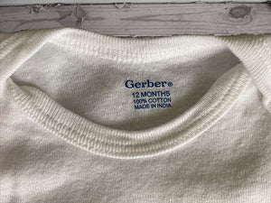 This Onesies ®, size 12 month, is white with short sleeves and an embroidered giraffe in brown just the gift you need to order for your baby shower gift. This bodysuit for new mom gift will be great for boy or girl as they grow so fast. Wonderful design for the animal nursery theme - Borgmanns Creations -
