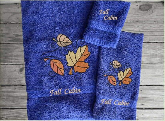 Blue Bath towel set or individual towels, Fall leaves is the perfect design for the country living family, that likes the outdoor life, for that farmhouse decor. This Luxury western theme towel set of 3 towels 1 bath towel, 1 hand towel, 1 wash cloth. Personalize the towel set with a name and an initial on the wash cloth - Borgmanns Creations 1
