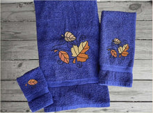 Load image into Gallery viewer, Blue Bath towel set or individual towels, Fall leaves is the perfect design for the country living family, that likes the outdoor life, for that farmhouse decor. This Luxury western theme towel set of 3 towels 1 bath towel, 1 hand towel, 1 wash cloth. Personalize the towel set with a name and an initial on the wash cloth - Borgmanns Creations 2

