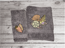Load image into Gallery viewer, Gray hand towel 15&quot; x 28&quot; with bath towel 27&quot; x 55&quot;  embroidered sea shells is can be purchased with a washcloth 13&quot; x 13&quot; as a set. Personalized bathroom lake decor wonderful towel set for your home decor, housewarming gift or wedding gift. Borgmanns Creations 6
